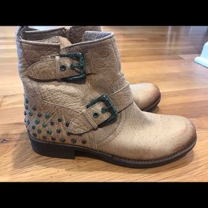 Naya Leather Women’s Ankle Boots